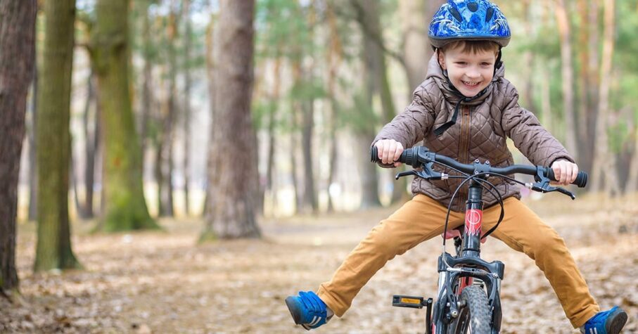Getting kids outside and active could help with brain health